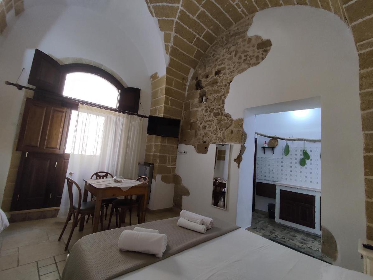 B&B Punta Cutieri กัลลีโปลี ภายนอก รูปภาพ